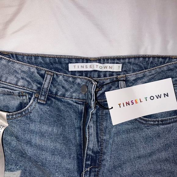 Tinseltown Mom Jeans - Picture 3 of 6